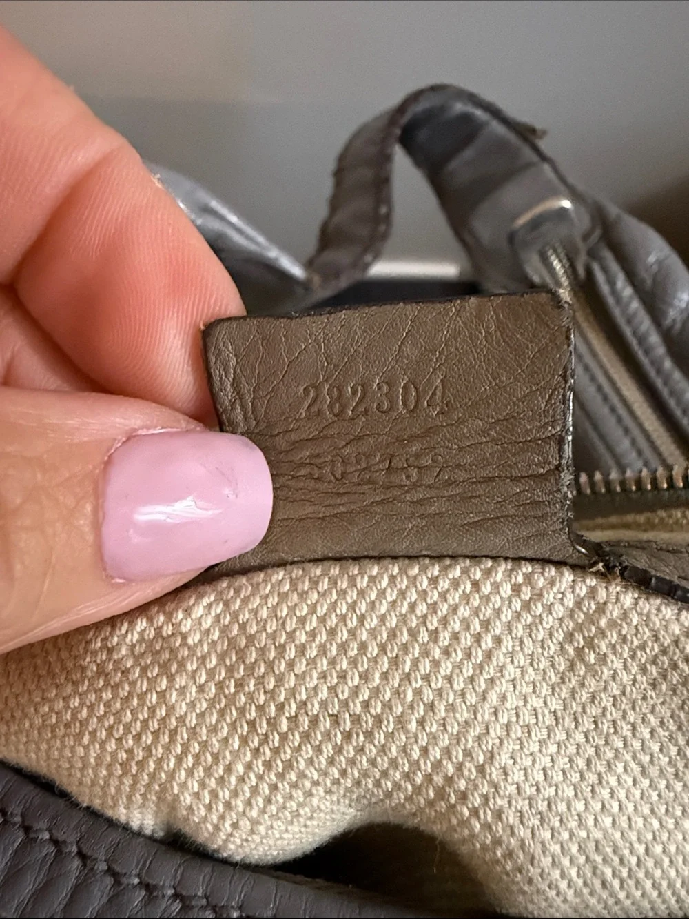 Gucci hobo crafted